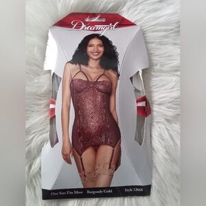 Dreamgirl Burgundy& goldChemise